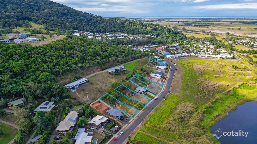 70 Aroona St, Caravonica, QLD 4878