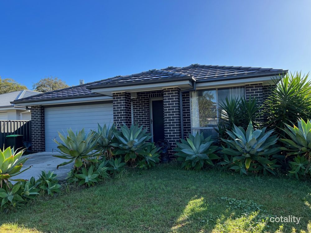 4 April St, Sandy Beach, NSW 2456