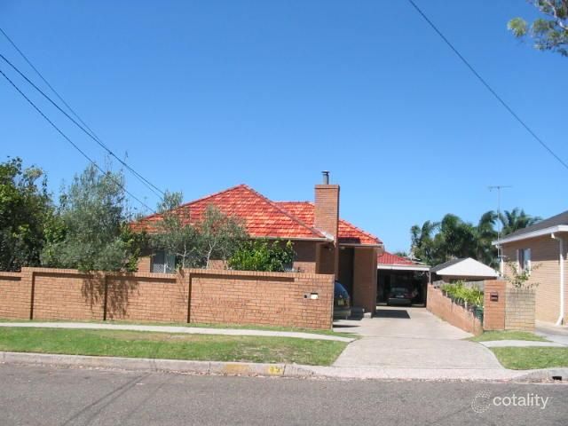 33 Waratah Pde, Narraweena, NSW 2099