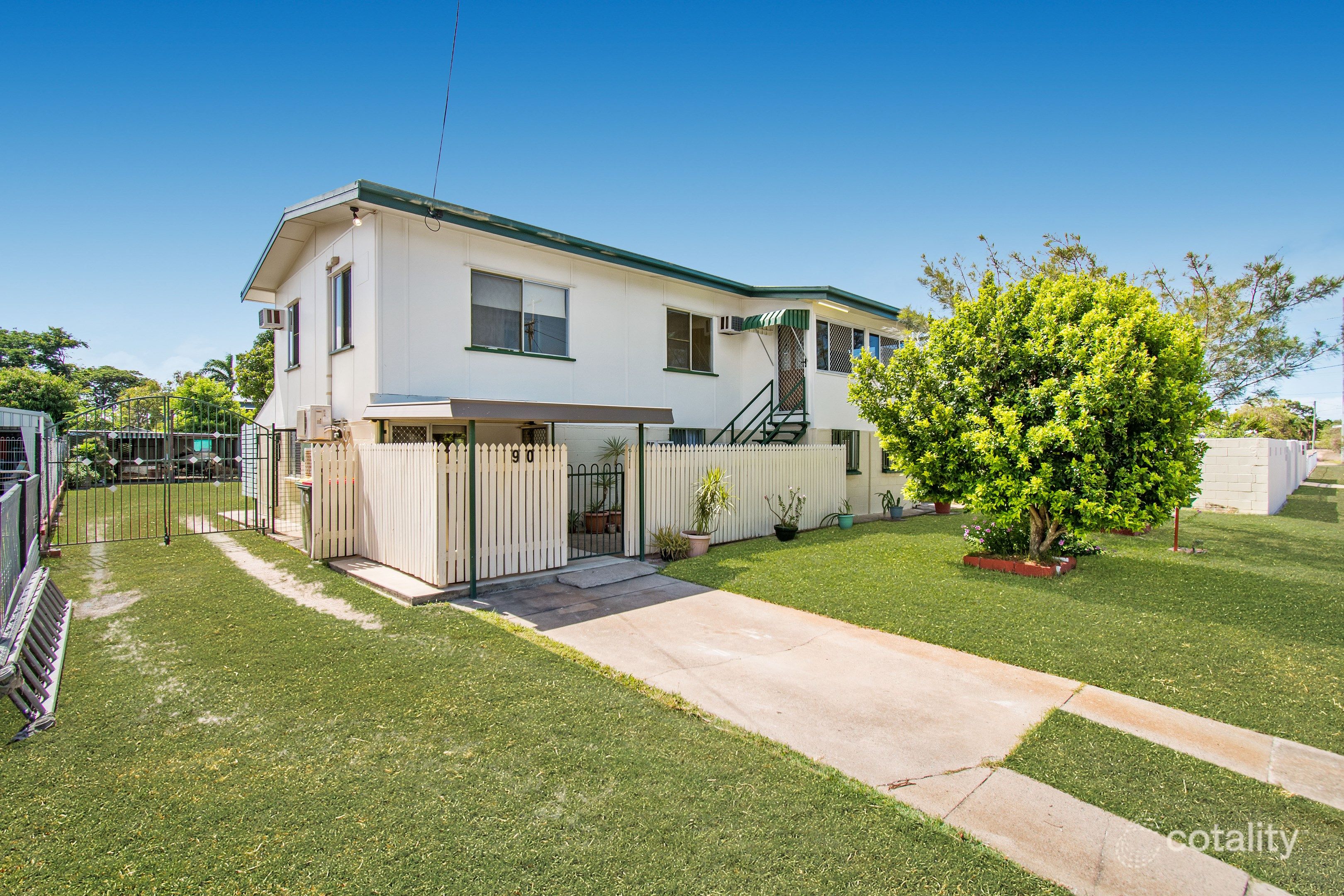 90 Thirteenth Ave, Railway Estate, QLD 4810