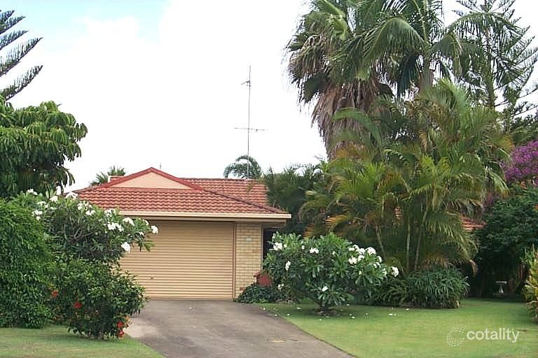 13 Mayra Ct, Mermaid Waters, QLD 4218