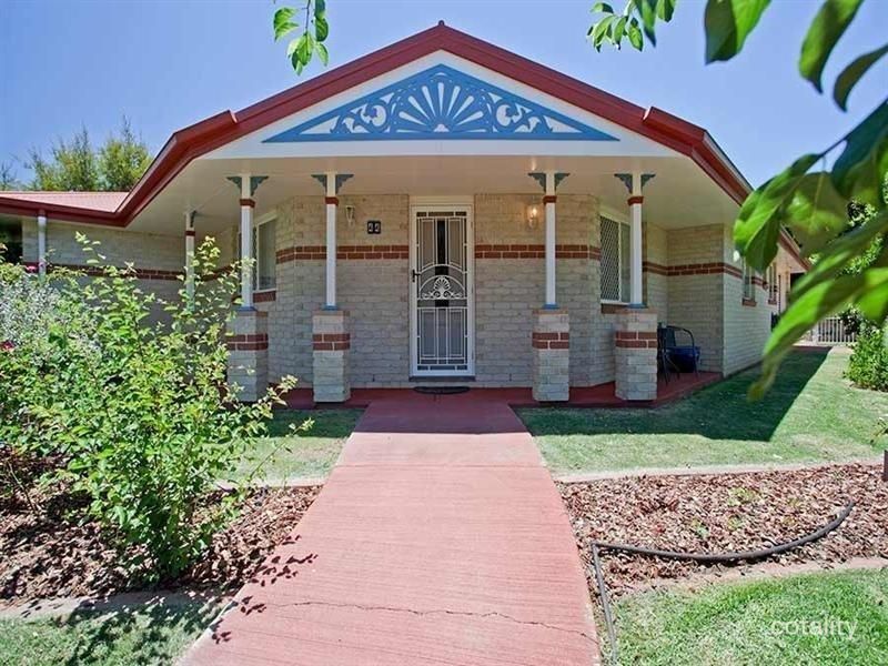 44 Catalina Dr, Wilsonton, QLD 4350