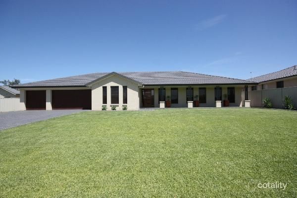 141 Casey Dr, Hunterview, NSW 2330