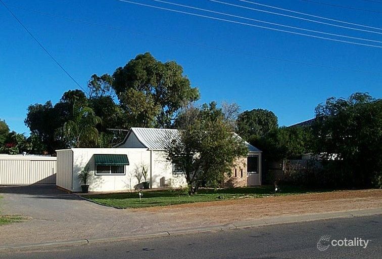 204 Place Rd, Wonthella, WA 6530