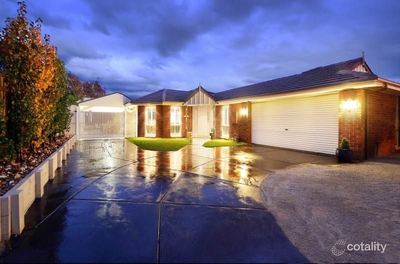12-14 Jerilderie Dr, Berwick, VIC 3806