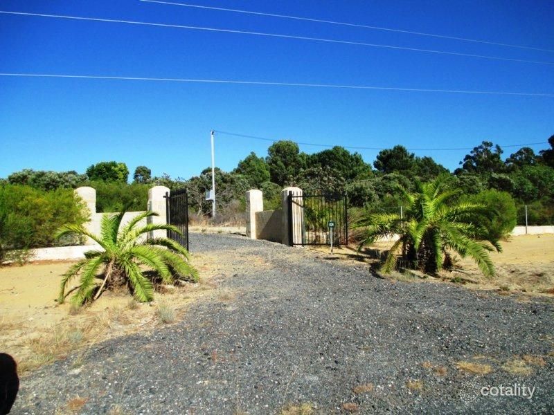 826 Ocean Farm Dr, Nilgen, WA 6044