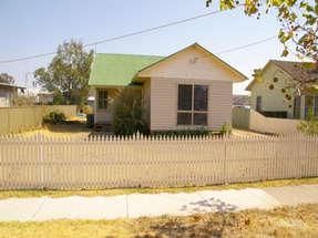 54 Clifton St, Euroa, VIC 3666