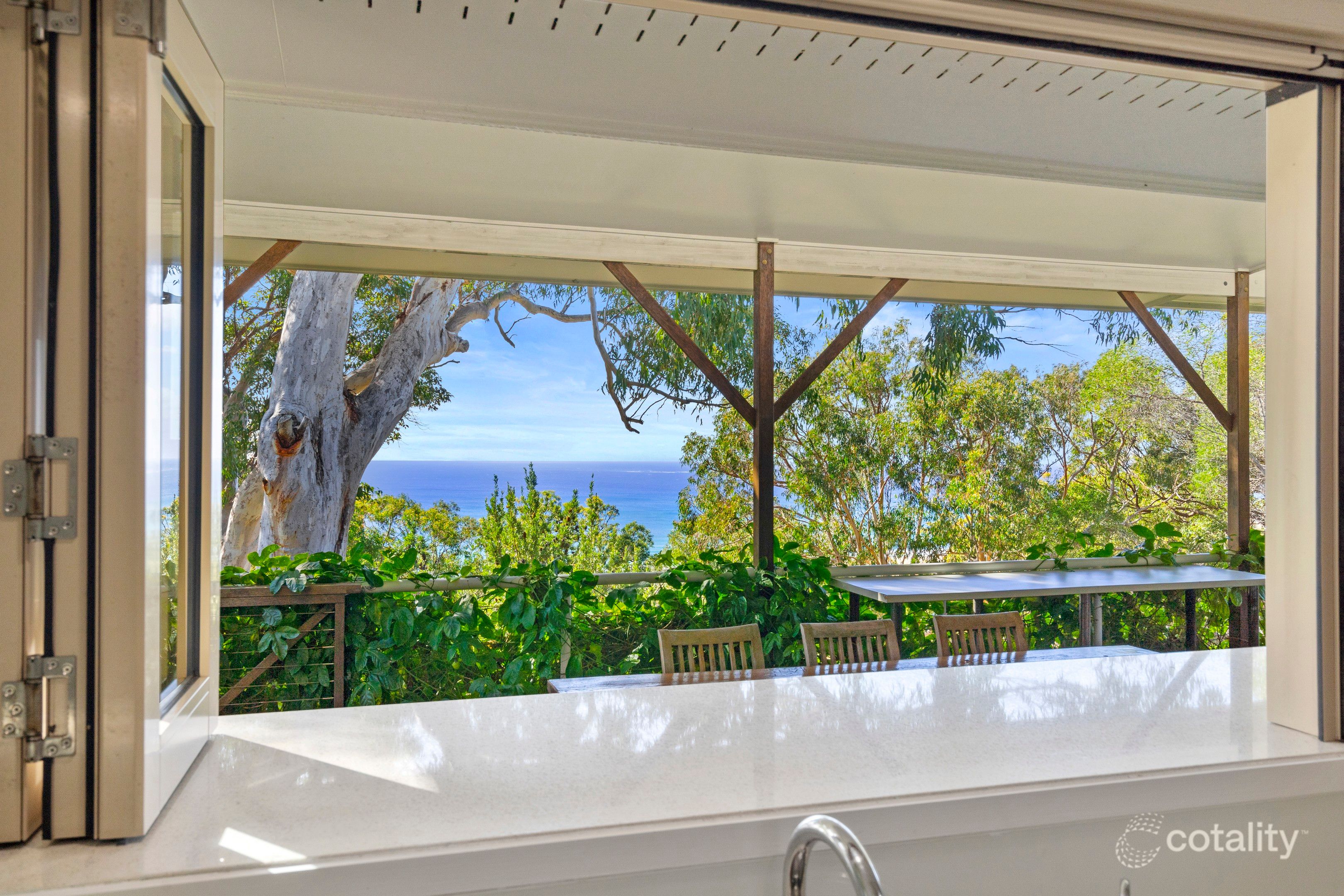 93 Tramican St, Point Lookout, QLD 4183