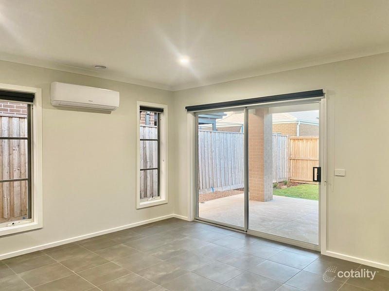 17 Callistemon Cct, Lara, VIC 3212