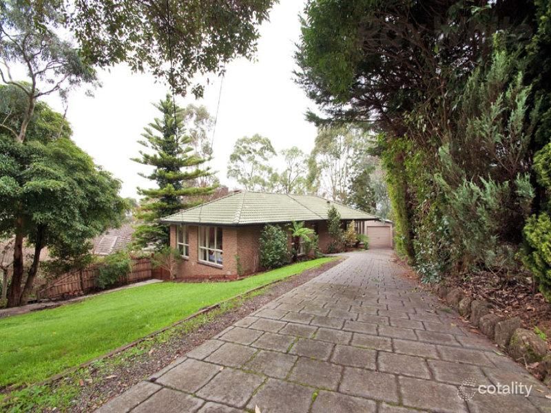 32 Lansell Rd, Mooroolbark, VIC 3138