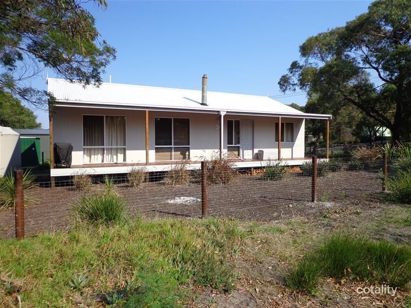 30 Kangaroo St, Loch Sport, VIC 3851