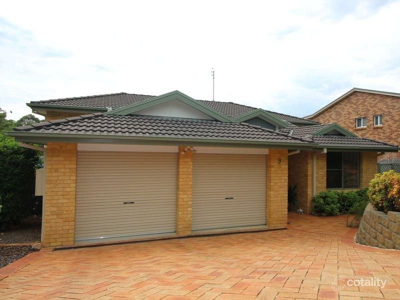 9 Howard Ave, Green Point, NSW 2251