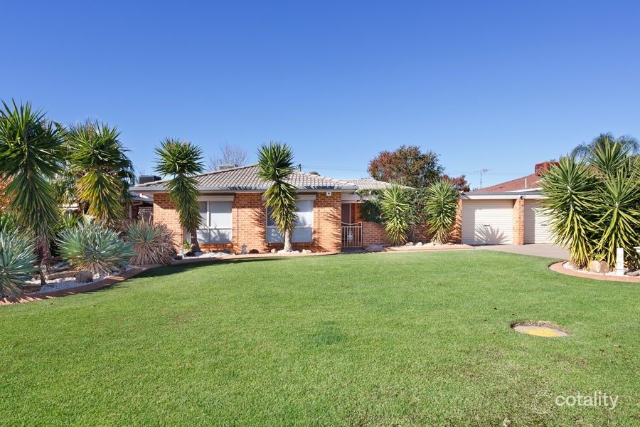 4 Langi Cres, Glenfield Park, NSW 2650