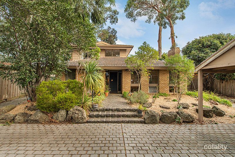 10 Richborough Gr, Ferntree Gully, VIC 3156