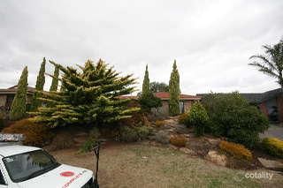 8 Osmanli Dr, Hallett Cove, SA 5158