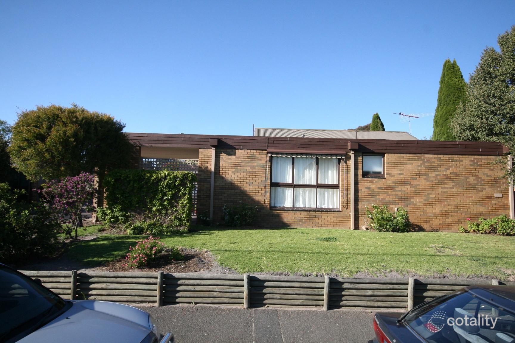 10/3 Hermitage Rd, Newtown, VIC 3220