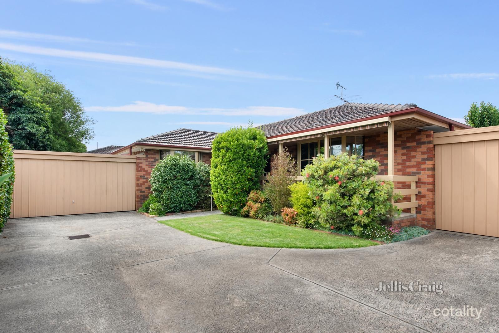 2/1 Premier Ave, Mitcham, VIC 3132