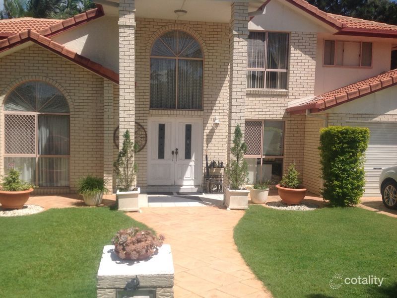 8 Somerset Cl, Forest Lake, QLD 4078