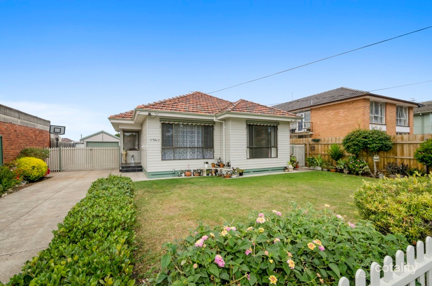 1a Hampton Pde, West Footscray, VIC 3012