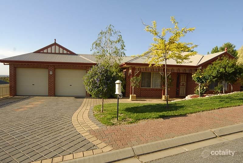 5 Honeysuckle Dr, Hillbank, SA 5112