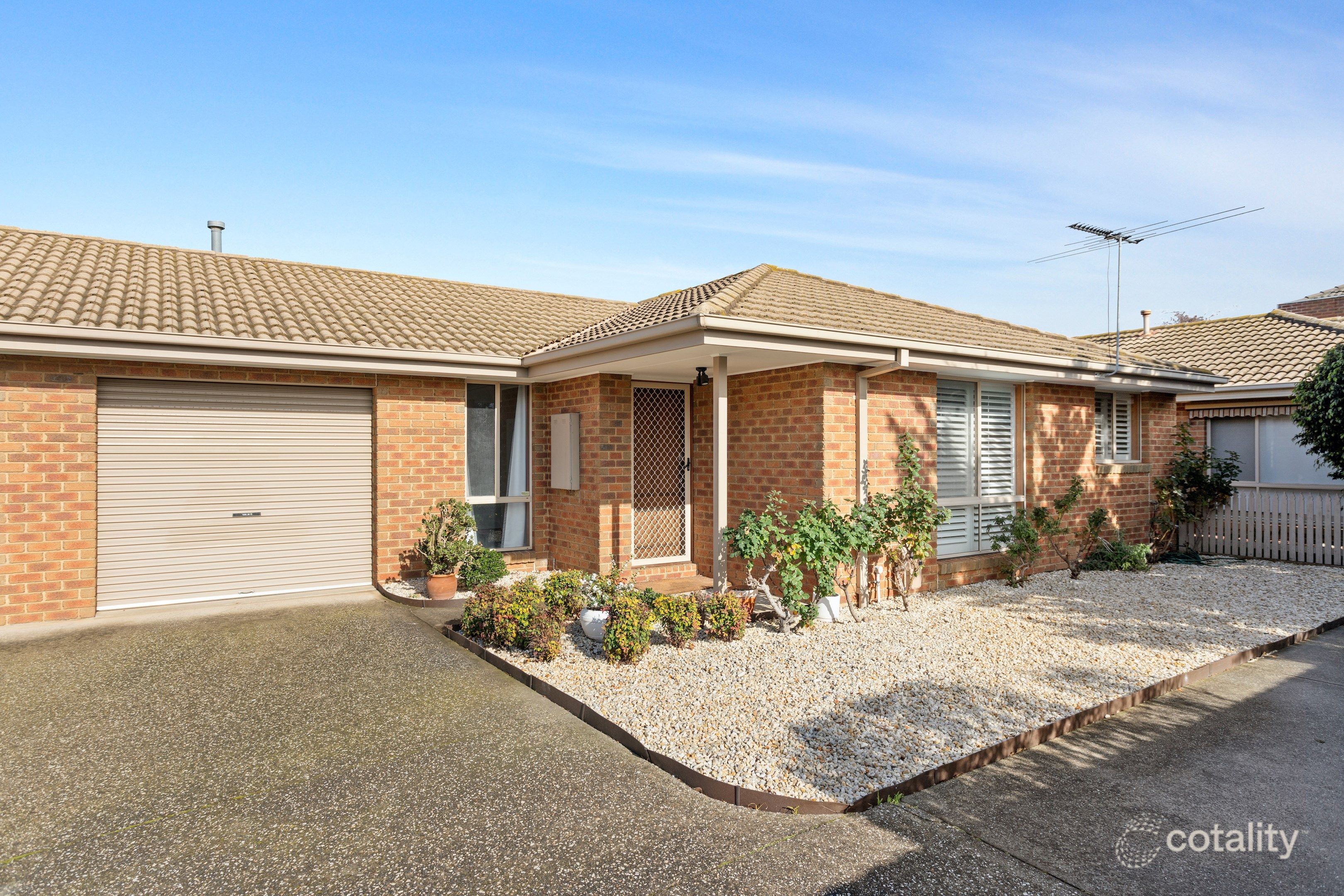 2/39 Davies St, Altona, VIC 3018