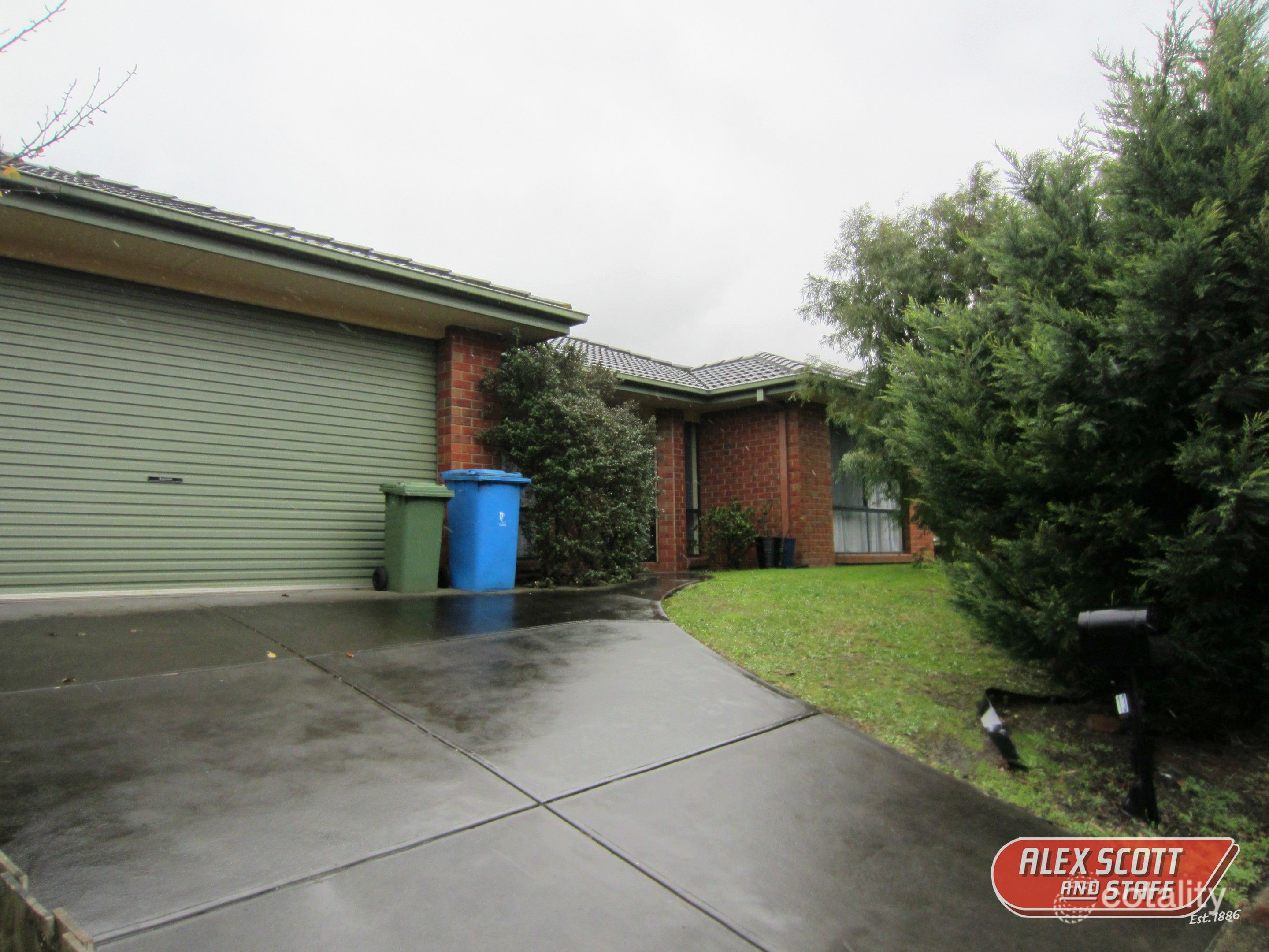 13 Charles Conder Pl, Berwick, VIC 3806