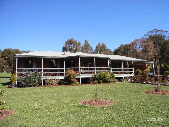 60 Parkers Rd, Humevale, VIC 3757