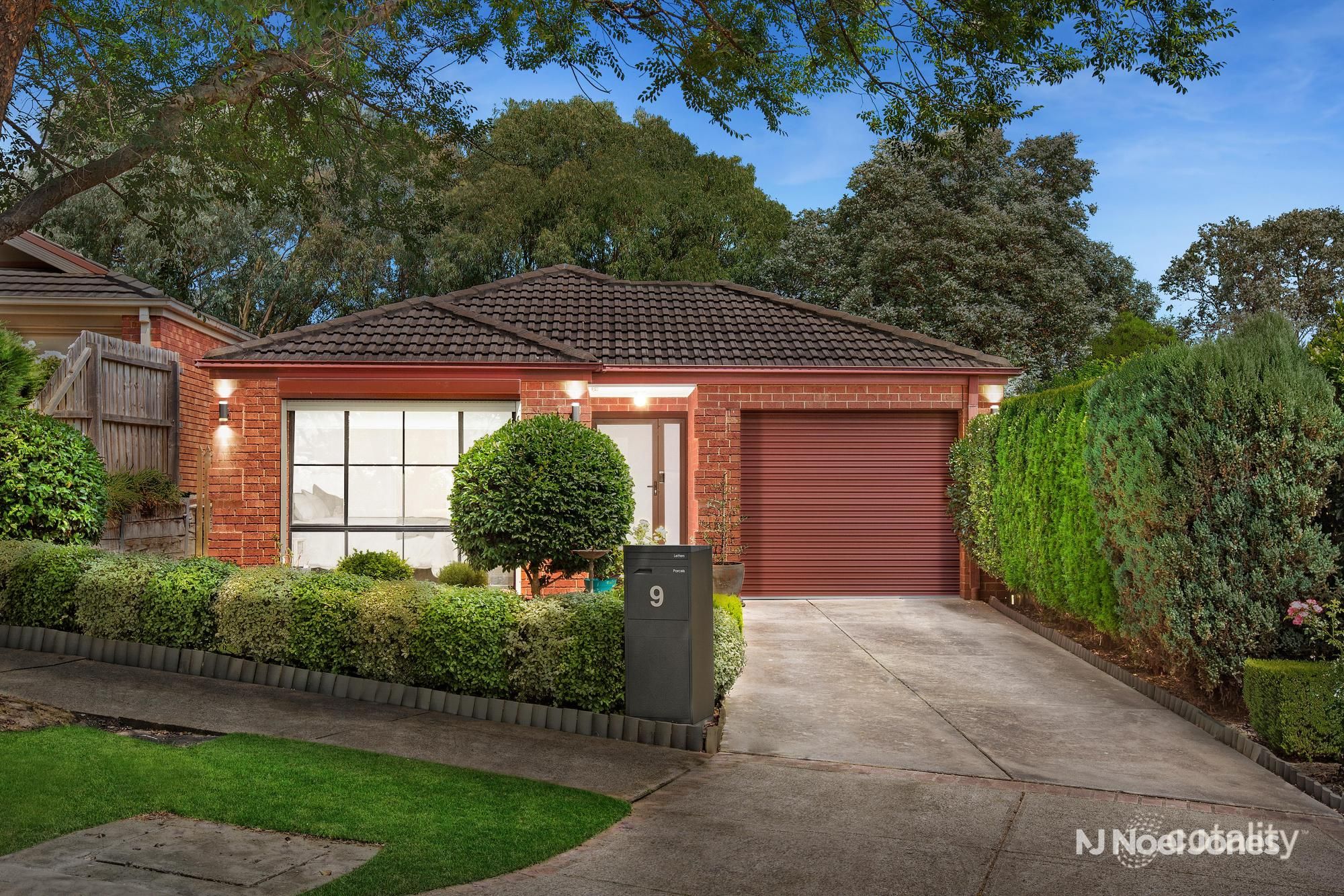 9 Meadowbank Ave, Chirnside Park, VIC 3116