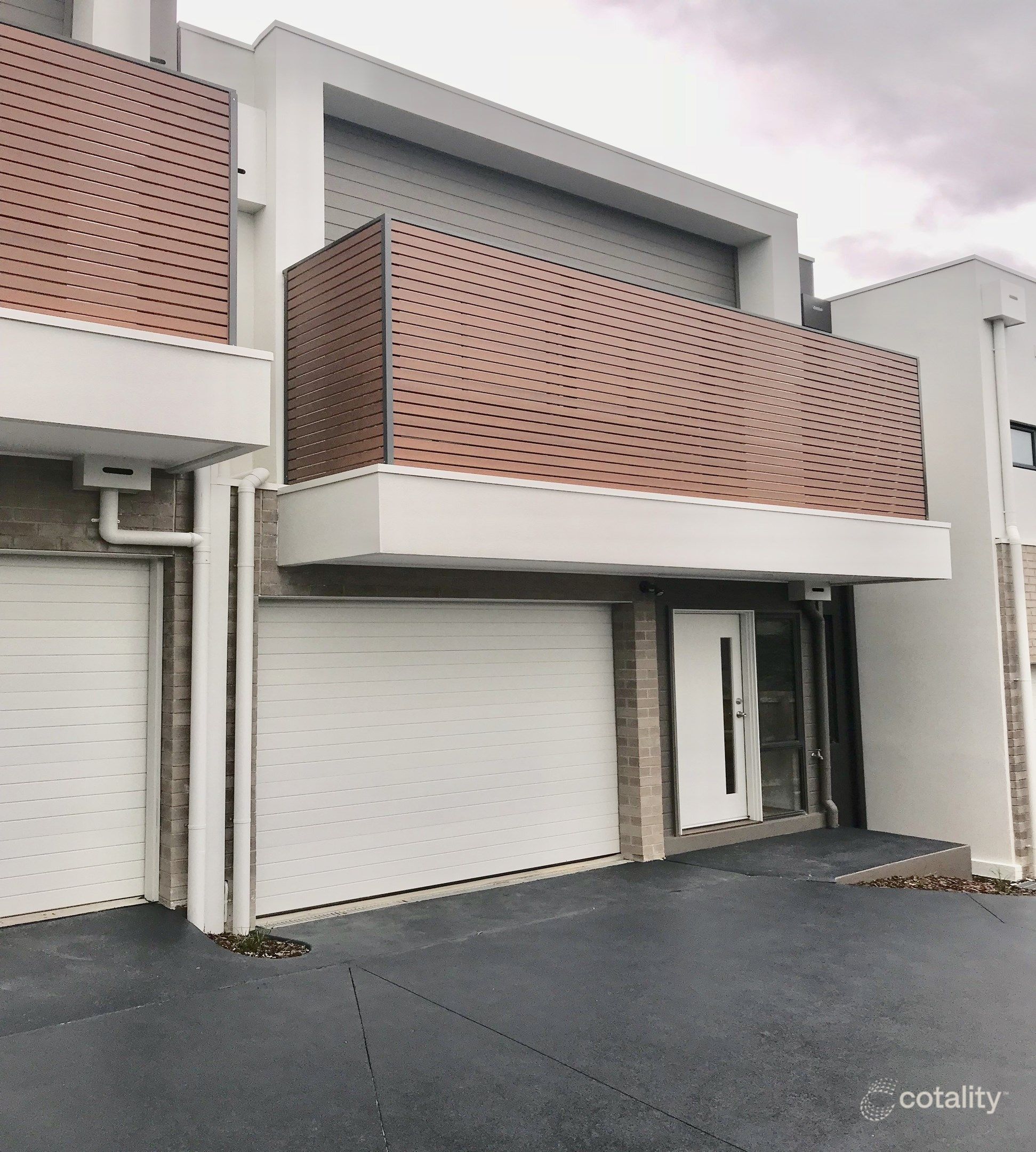2/32 Rathmullen Qdrt, Doncaster, VIC 3108