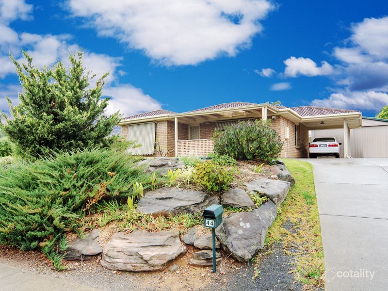 44 Odessa Dr, Woodcroft, SA 5162