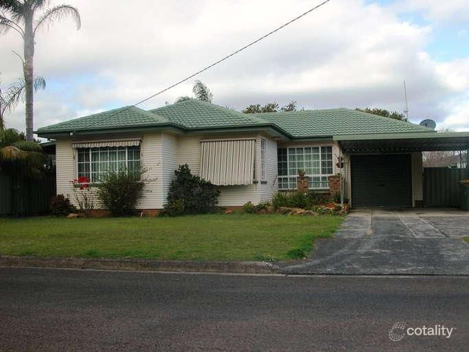 54 Camellia Cir, Woy Woy, NSW 2256