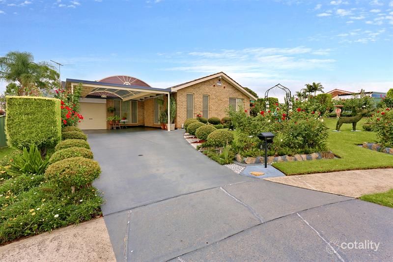 8 Wyalong Cl, Wakeley, NSW 2176