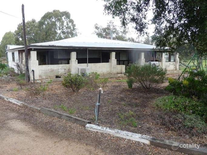 117 Gingin Brook Rd, Coonabidgee, WA 6503
