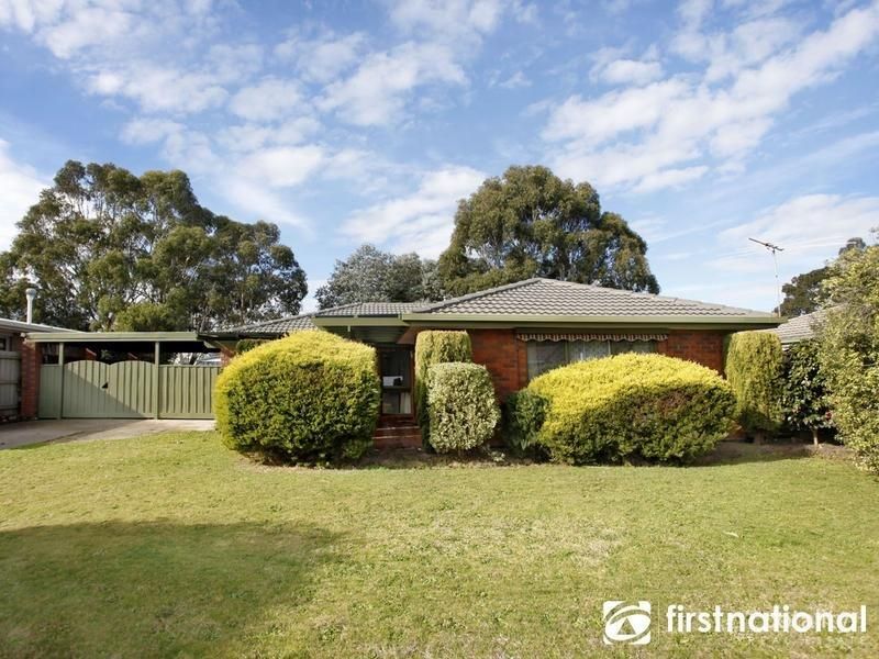 9 Gardiner St, Pakenham, VIC 3810