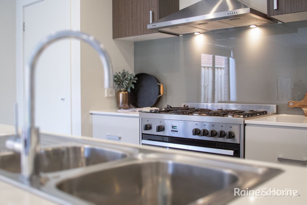 30 Fairfield Cres, Diggers Rest, VIC 3427