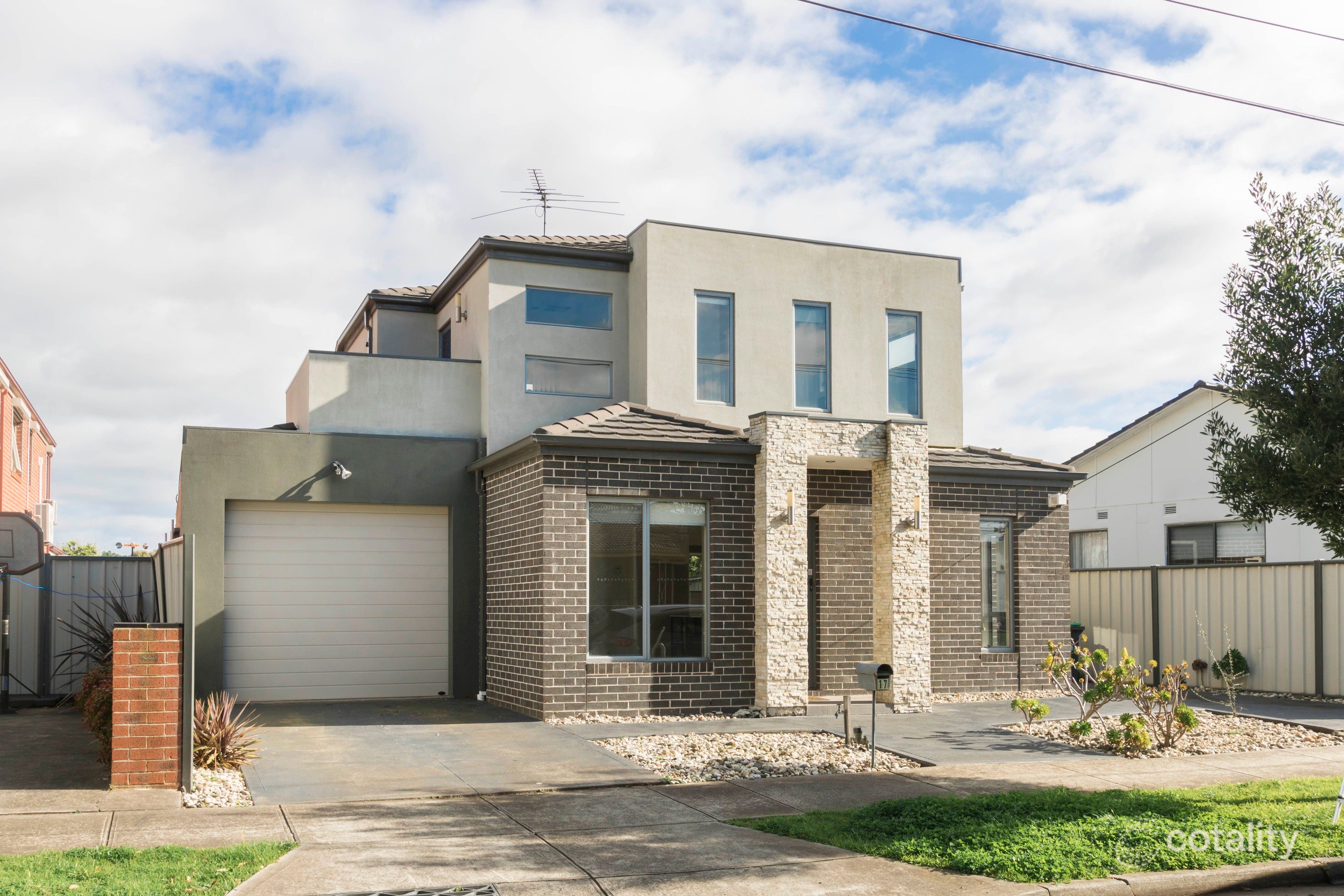 17 Syndal St, Fawkner, VIC 3060