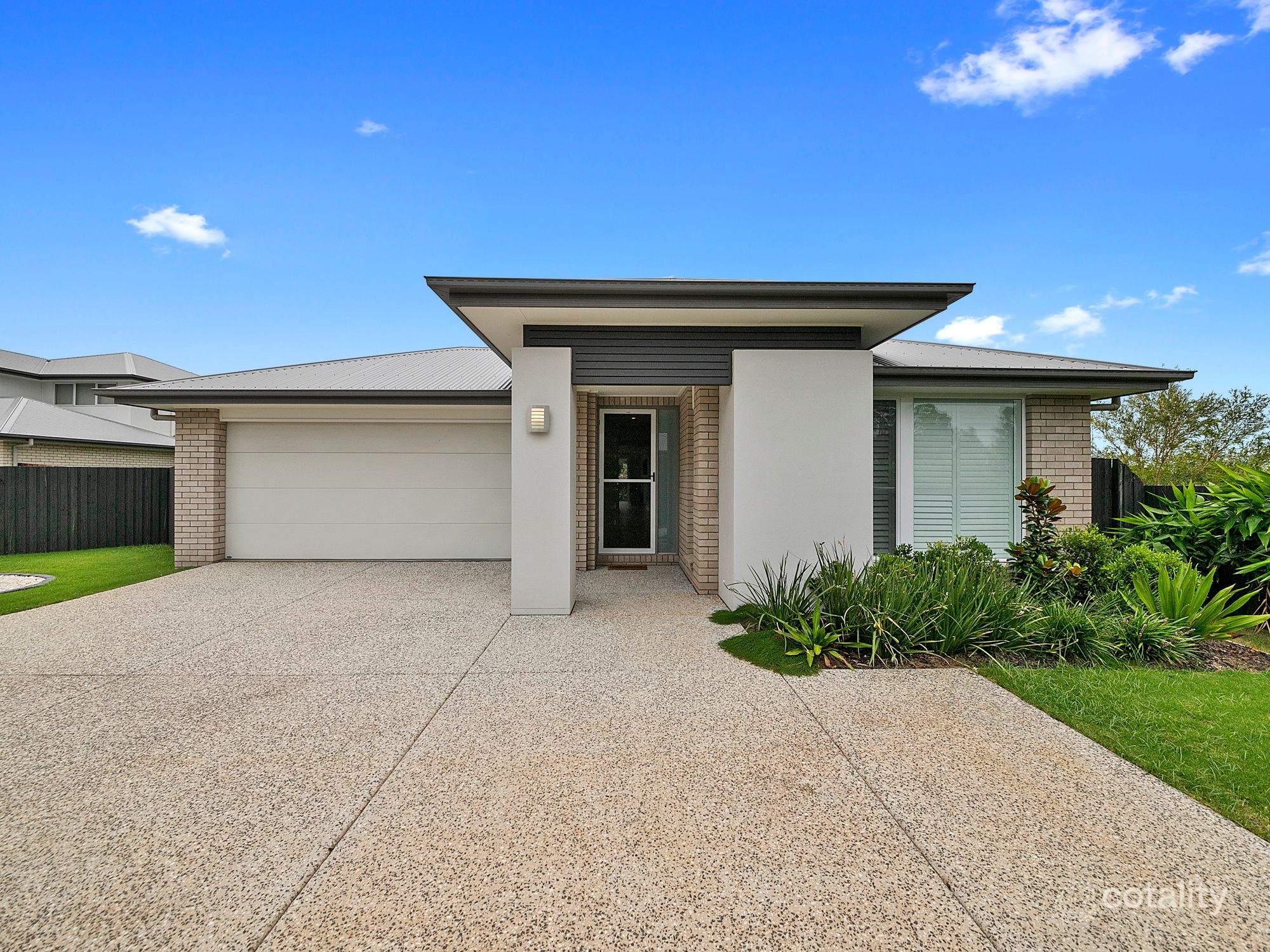 26 Majestic Cres, Hemmant, QLD 4174