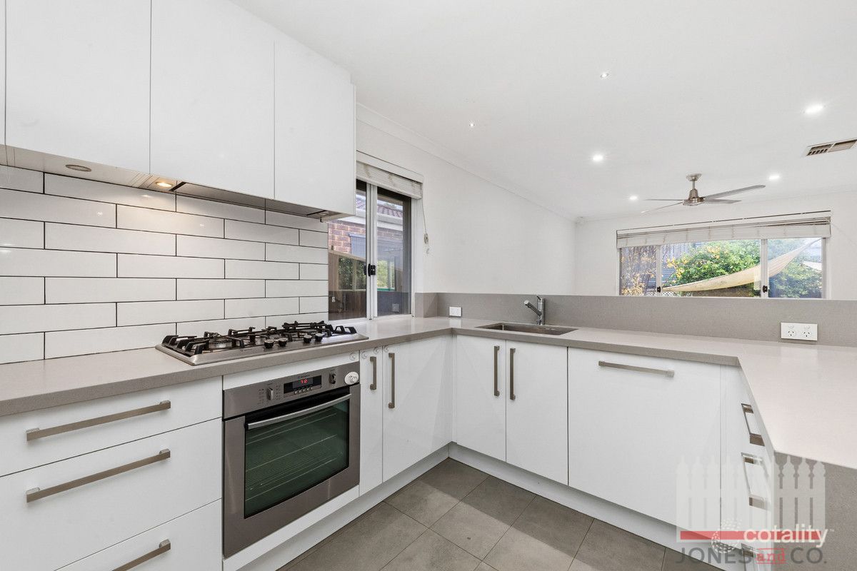 22 Wholley St, Bayswater, WA 6053