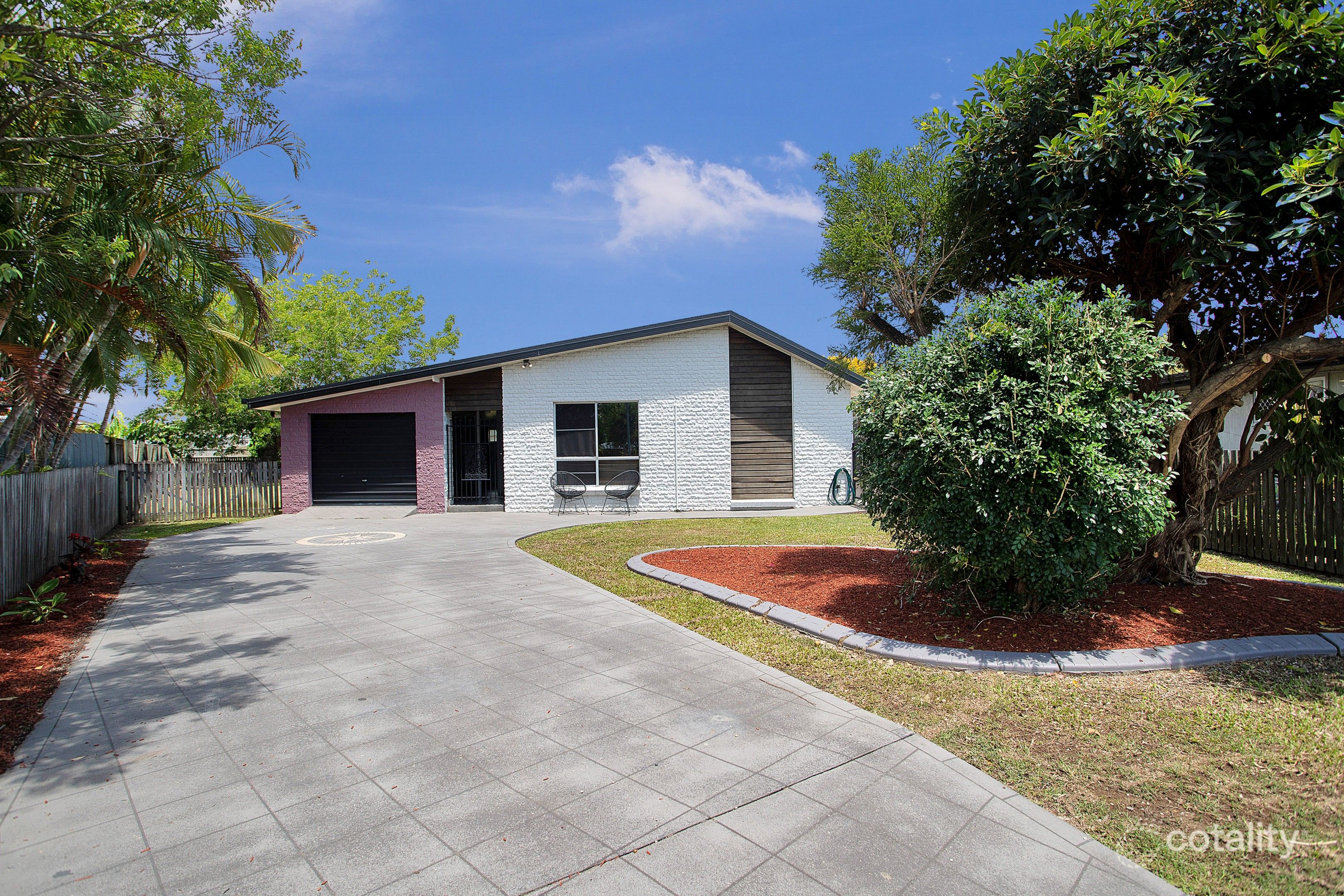 3 Mallett Ct, Beaconsfield, QLD 4740