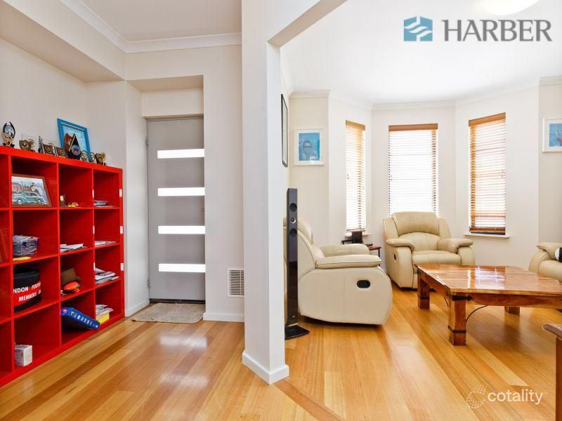 3b Tottenham Rd, Joondalup, WA 6027