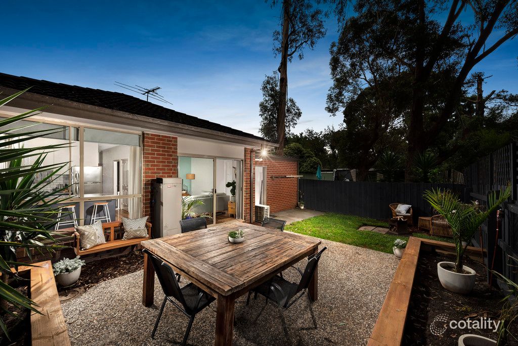 2/11 Glenfern Rd, Ferntree Gully, VIC 3156