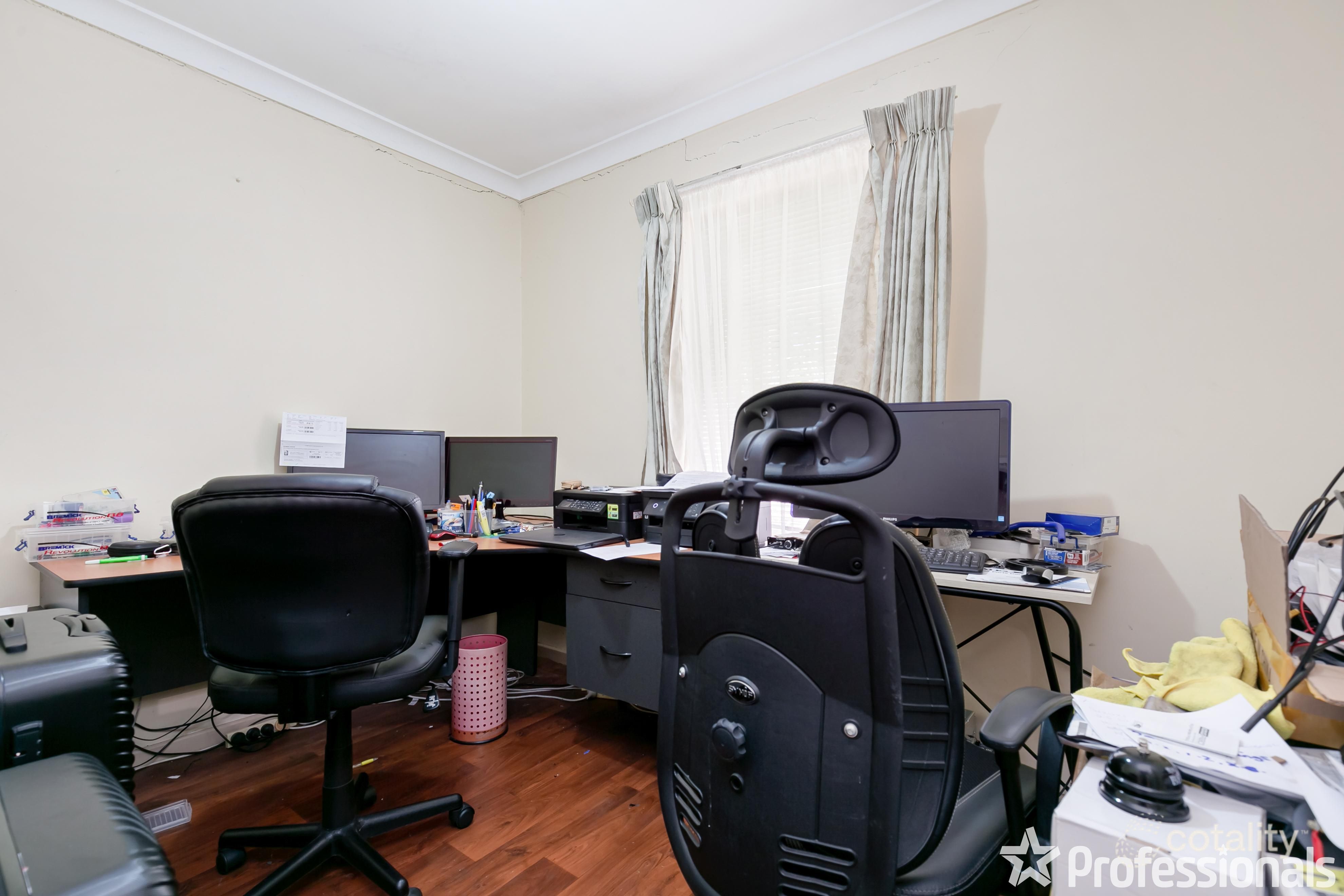 477 High Rd, Parkwood, WA 6147