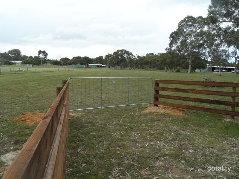 619 Balmoral Rd, Cockatoo Valley, SA 5351