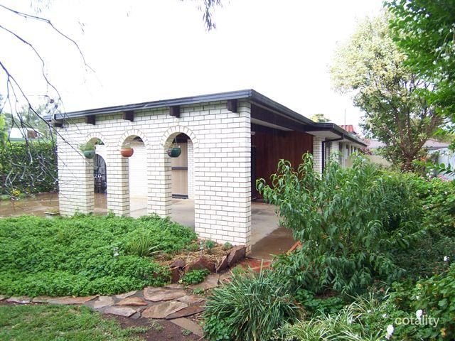 42 Poole St, Griffith, NSW 2680
