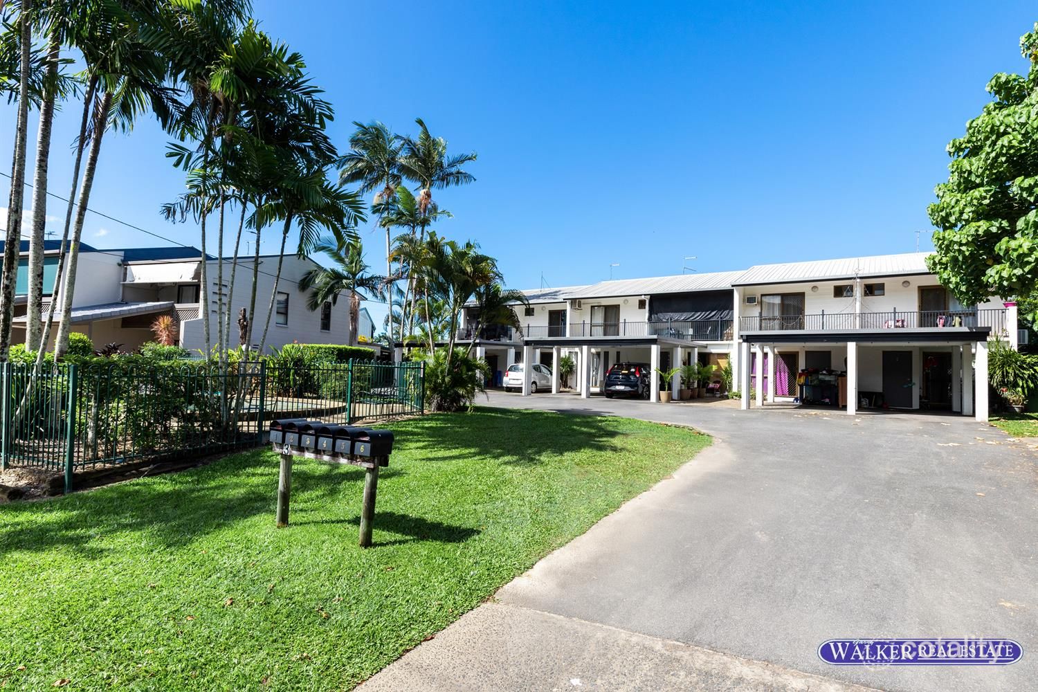 4/3 Mintaro Cres, Woree, QLD 4868