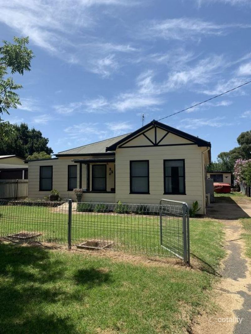32 Gundagai Rd, Cootamundra, NSW 2590