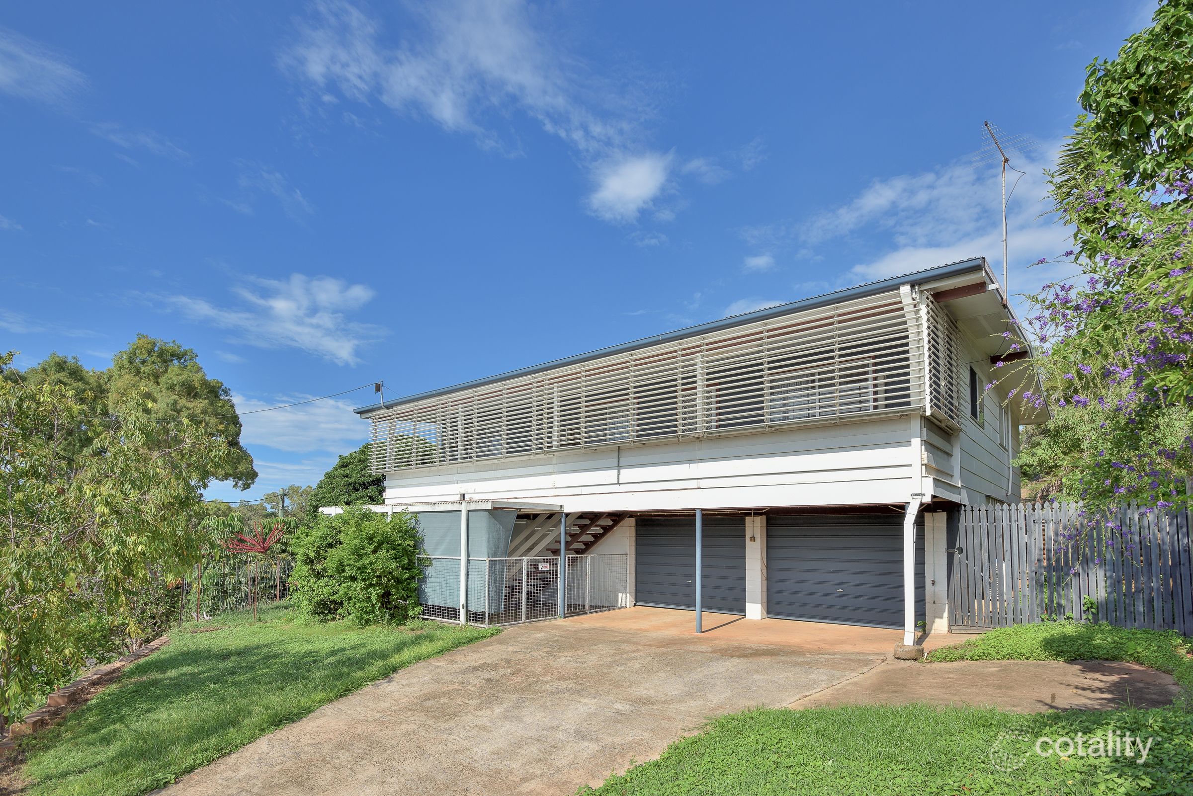 20 Stewart St, West Gladstone, QLD 4680