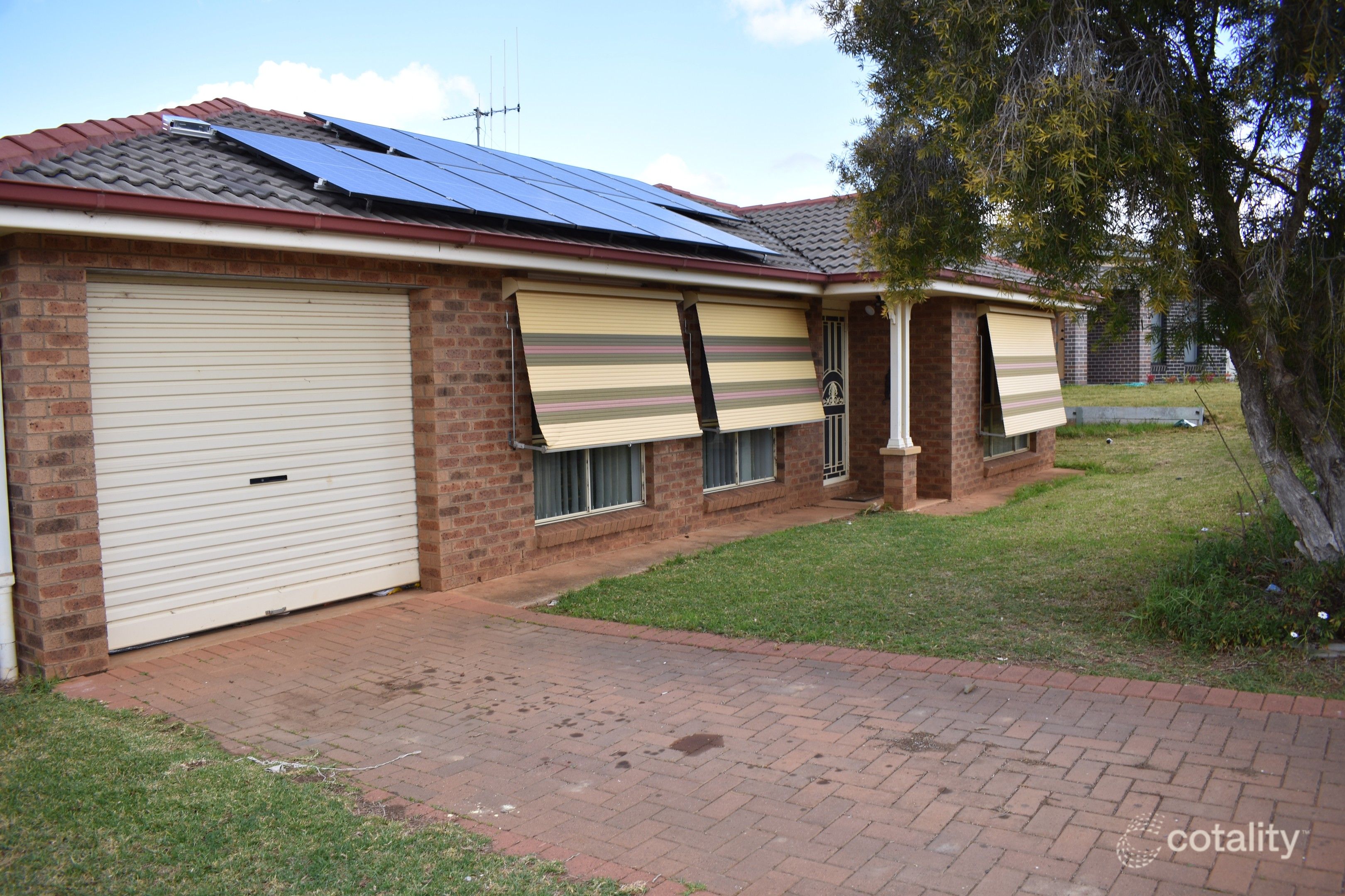 9 Alder Ave, Parkes, NSW 2870