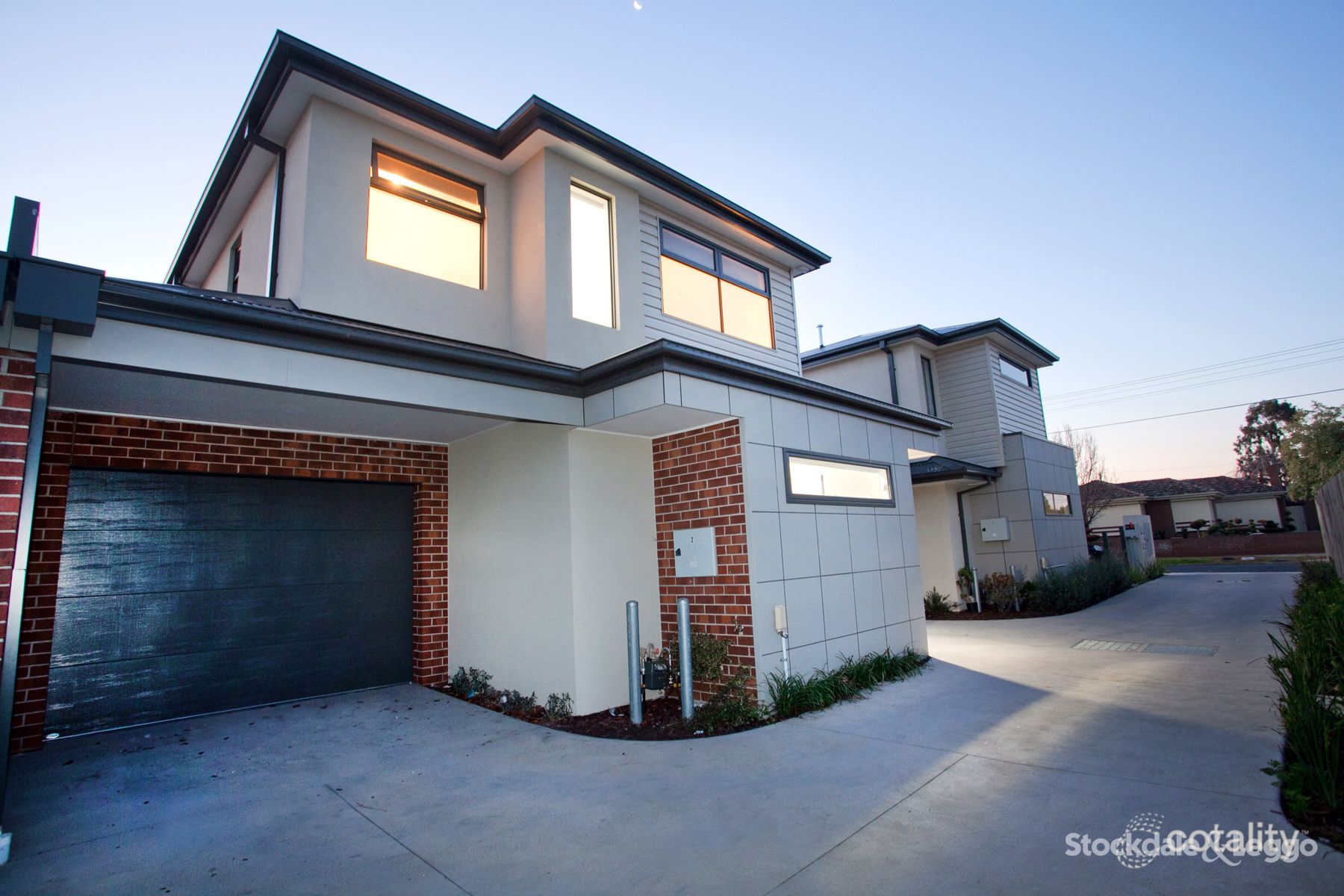 2/78 Welwyn Pde, Deer Park, VIC 3023