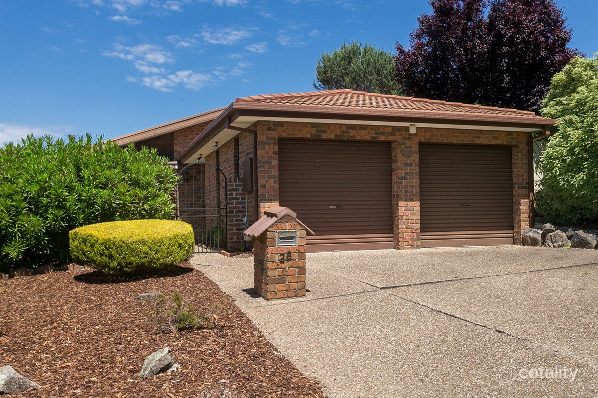 28 Fernyhough Cres, Lyneham, ACT 2602